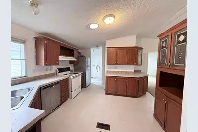 13416 Commander Circle, Willis, TX 77318 - Photo 5