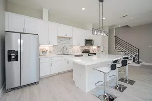 147 S 66th St, Houston, TX 77011 - Photo 9