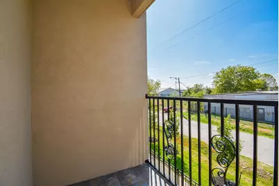 147 S 66 Street, Houston, TX 77011 - Photo 33