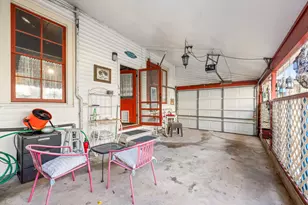 1211 33rd St, Galveston, TX 77550 - Photo 27