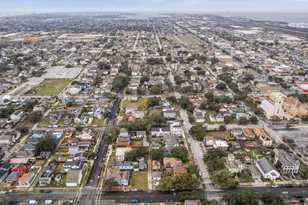 1211 33rd St, Galveston, TX 77550 - Photo 29