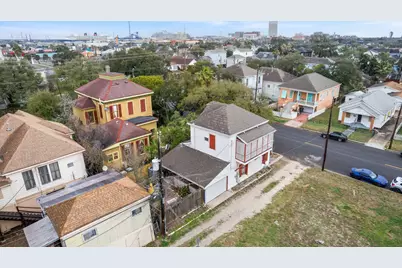 1211 33rd Street, Galveston, TX 77550 - Photo 3