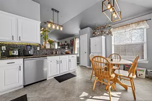 25420 Dogwood Ln, Splendora, TX 77372 - Photo 9