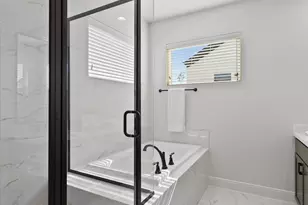 4840 Pinemont Dr, Houston, TX 77092 - Photo 13