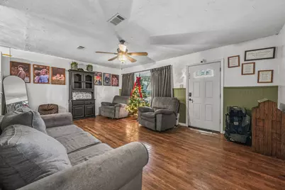 412 Dunnam Avenue, Cleveland, TX 77327 - Photo 5