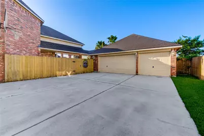 7803 Courtney Manor Lane, Katy, TX 77494 - Photo 3