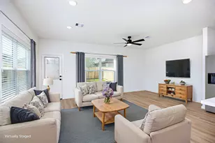 2031 Longmire Villas Ct, Conroe, TX 77304 - Photo 3