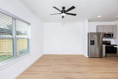 2031 Longmire Villas Court, Conroe, TX 77304 - Photo 7