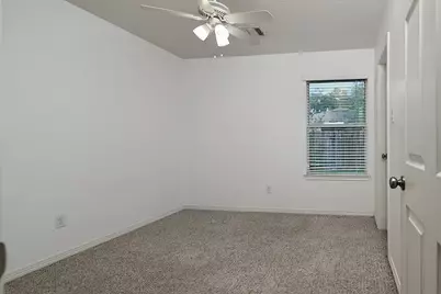 10912 Redbird, Conroe, TX 77385 - Photo 11