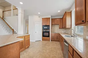 1314 Ravenel Ln, Sugar Land, TX 77479 - Photo 11