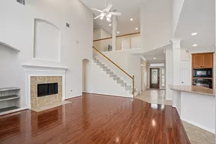 1314 Ravenel Ln, Sugar Land, TX 77479 - Photo 9