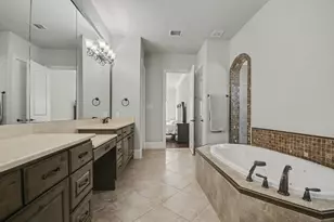 1104 Hackberry Branch Ln, Friendswood, TX 77546 - Photo 17