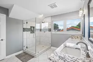 11026 Green Arbor Dr, Houston, TX 77089 - Photo 25