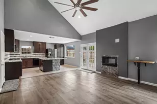 11026 Green Arbor Dr, Houston, TX 77089 - Photo 3