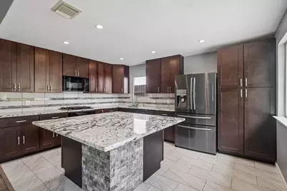 11026 Green Arbor Drive, Houston, TX 77089 - Photo 7