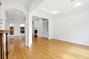 5638 Winsome Ln, Houston, TX 77057 - Photo 5