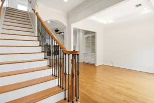 5638 Winsome Ln, Houston, TX 77057 - Photo 3