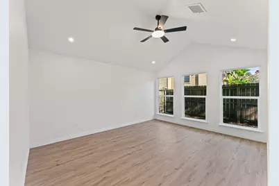 13838 Dentwood Drive, Houston, TX 77014 - Photo 19