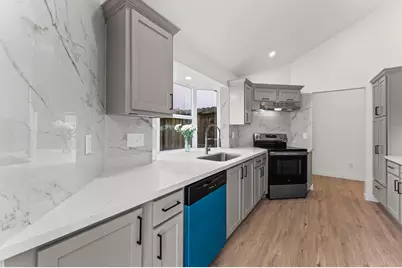 13838 Dentwood Drive, Houston, TX 77014 - Photo 17