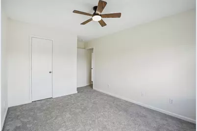 4419 Crossvine Avenue, Baytown, TX 77521 - Photo 33