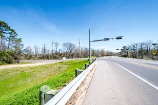 17645 Fm 2090 Rd, Conroe, TX 77306 - Photo 25