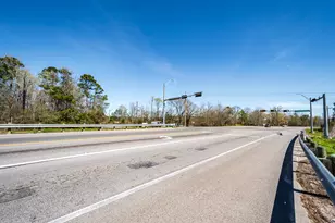 17645 Fm 2090 Rd, Conroe, TX 77306 - Photo 23