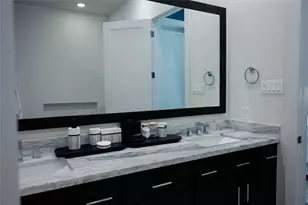 2826 Clay St, Houston, TX 77003 - Photo 19