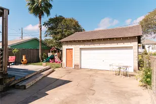 5018 Ave P, Galveston, TX 77551 - Photo 3