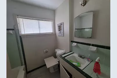 10118 Lafferty Oaks Street, Houston, TX 77013 - Photo 7
