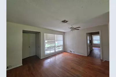 10118 Lafferty Oaks Street, Houston, TX 77013 - Photo 3