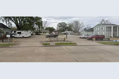819 E Main Street, Humble, TX 77338 - Photo 1