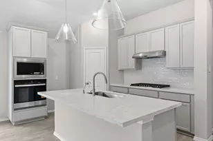 2326 Honeyberry Shrub Dr, Manvel, TX 77578 - Photo 5