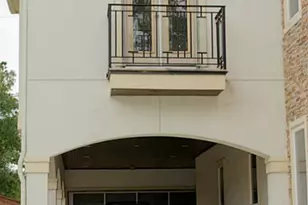 5545 Navarro St, Houston, TX 77056 - Photo 3