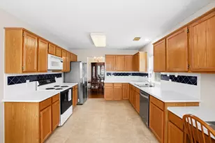 15627 Oakworth Ct, Sugar Land, TX 77498 - Photo 13