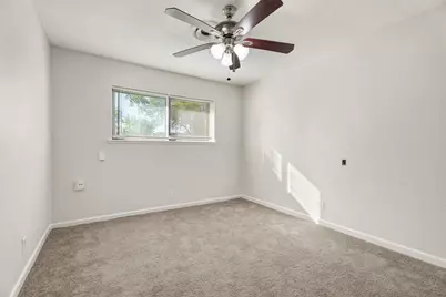 2808 28th Avenue N, Texas City, TX 77590 - Photo 3