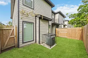 5023 Mallow St, Houston, TX 77033 - Photo 25