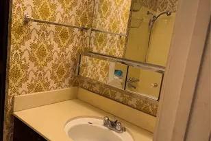 7815 Grove Ridge Dr, Houston, TX 77061 - Photo 7