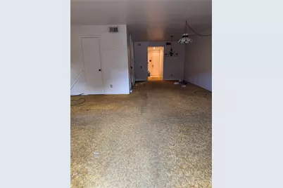 7815 Grove Ridge Drive, Houston, TX 77061 - Photo 17