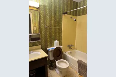 7815 Grove Ridge Drive, Houston, TX 77061 - Photo 13