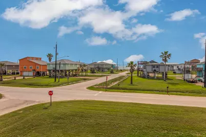 702 Surf Drive, Surfside Beach, TX 77541 - Photo 41