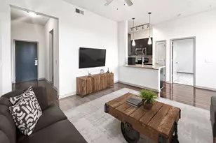 306 McGowen St, Houston, TX 77006 - Photo 3