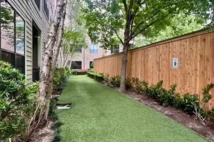 306 McGowen St, Houston, TX 77006 - Photo 19