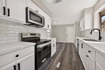 15718 Wingdale Drive, Houston, TX 77082 - Photo 15