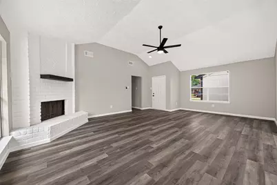 15718 Wingdale Drive, Houston, TX 77082 - Photo 9