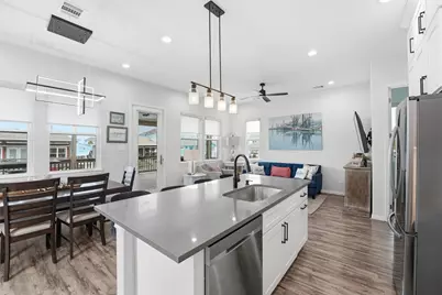 16710 Cabeza De Vaca, Jamaica Beach, TX 77554 - Photo 9