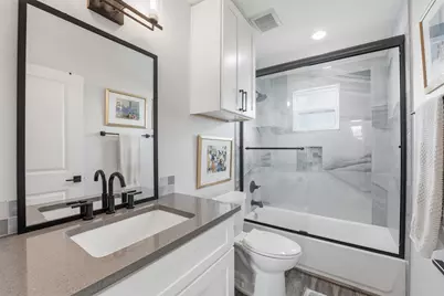 16710 Cabeza De Vaca, Jamaica Beach, TX 77554 - Photo 23