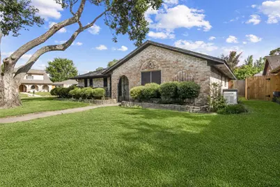 201 E Temperance Lane, Deer Park, TX 77536 - Photo 3