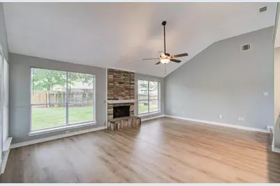 13215 Bunker Hill Drive, Willis, TX 77318 - Photo 9