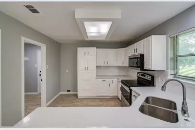 13215 Bunker Hill Drive, Willis, TX 77318 - Photo 17