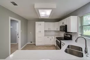 13215 Bunker Hill Dr, Willis, TX 77318 - Photo 17
